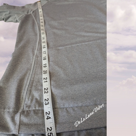 Danskin Medium NWOT Activewear Soft Grey Hoodie with long sleeves Thumb Access. - Picture 6 of 8
